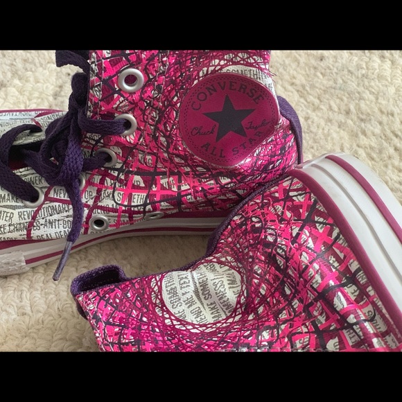 Converse Chuck Taylor All Star High Tops - Picture 3 of 7